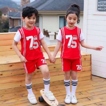 小学生运动套装，班服，团体服，广告衫定制绣花印字
