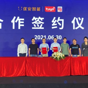 智能养宠时代，以IoT角逐千亿宠物市场