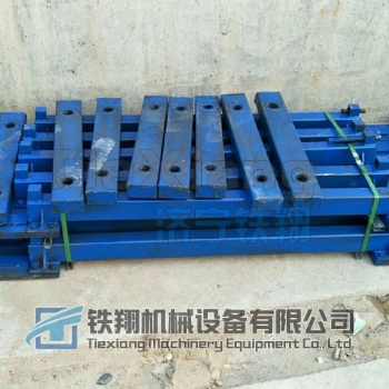 轨排调轨支架铺轨工装