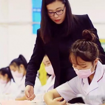 沈阳美容学校，全国美容学校排名，想学习来统丽