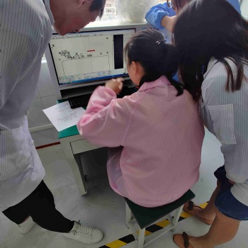 SMT**件测试仪，JCX830由传统的两人测试升级为单人测试，效率提升，**实现减人增效的作用