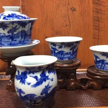 上海瓷器修复，上海古陶瓷无痕修复，上海锔瓷修复，上海金缮修复