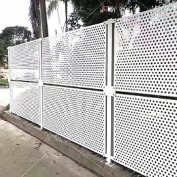 揭阳冲孔网围挡防风护栏安装
