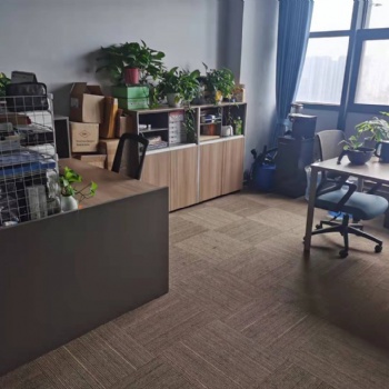 八里店学校搬迁可上门包裹