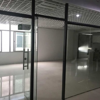 潮人创客社交型办公空间_众创小型办公室
