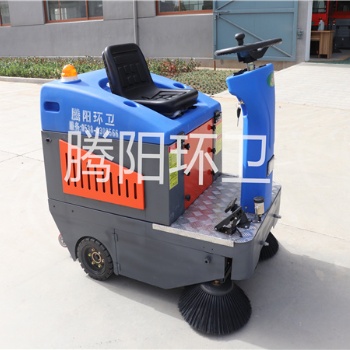 扫地车厂家产品贵与便宜的区别