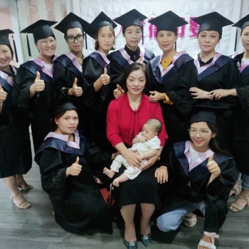中山市优蓓母婴免费培训学习育婴月嫂催乳产康养老护理免费推荐就业高薪资工作