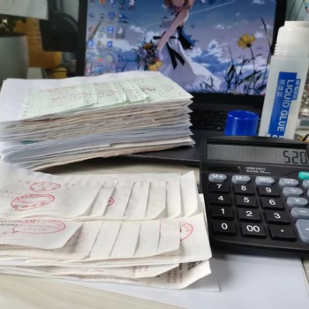 找杨蝶网上报税股权变更年检注册公司
