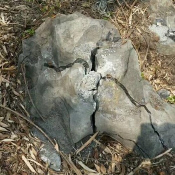 天水矿山矿石静态无声破碎剂，锚固剂速凝剂厂家
