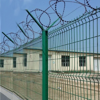 定制桃型柱护栏三角折弯护栏网 市政园林防护栏桃型柱围网