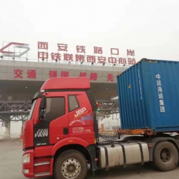 青岛到武汉铁路箱运输车队