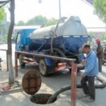 昆明化粪池清理 下水道疏通 高压清洗 经开区24小时服务