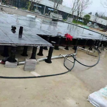 工程水景石材专用支撑架 -塑木地板龙骨架空