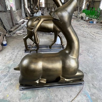 不锈钢鹿雕塑几何切面镜面小鹿园林创意抽象小区景观户外雕塑定制