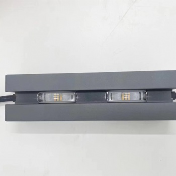 36W3x180°俩侧低暗区窗台灯