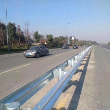 热镀锌波形护栏防撞高速护栏公路护栏板道路护栏锌钢交通护栏