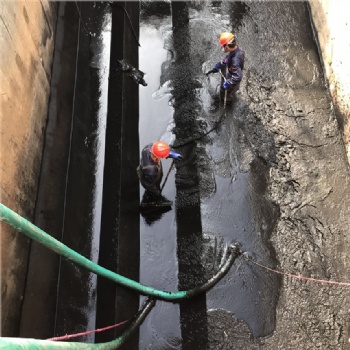 姚家园平房桥附近清运工地污水公司抽化粪池雨水管道清理