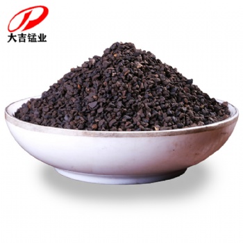 过滤装置填料30％35％40％45％含量水处理除铁锰用锰砂滤料 1-2/2-4/4-8MM