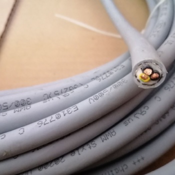 易格斯抗拉屏蔽拖链电缆igus chainflex CF140.UL