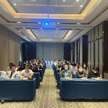 广州充场公司/广州活动礼仪模特/会议充场/排队充场/充场人员凑人数/群众演员/暖场观众