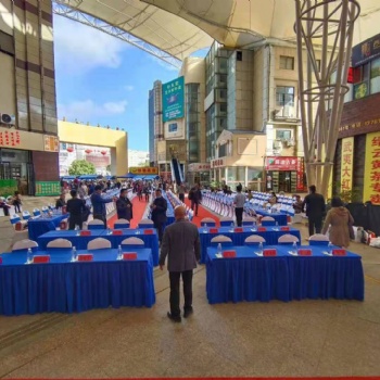 上海专业舞台服务 沙发桌椅 洽谈桌椅室内户外家具租赁