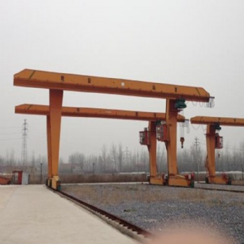 宁波市，码头大型行车 工程建筑行车回收拆除