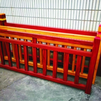 玻璃钢复合材料（FRP）模塑格栅、拉挤型材、模压SMC、BMC模塑制品；拉挤设备及模具