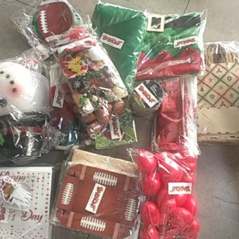 义乌圣诞装饰品出口到美国选择义乌国际快递