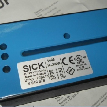 德国 SICK 槽型超声波传感器 UFN3-70N415