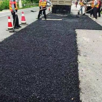袋装沥青冷补料厂家路面修补道路养护与维修