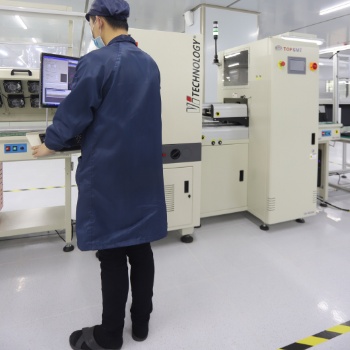 贴片加工厂生产前对PCB进行烘烤有什么用？