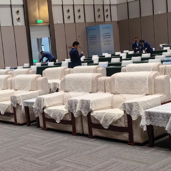 郑州森乐展览帐篷租赁，桌椅租赁，郑州大圆桌租赁，郑州ABM桌租赁